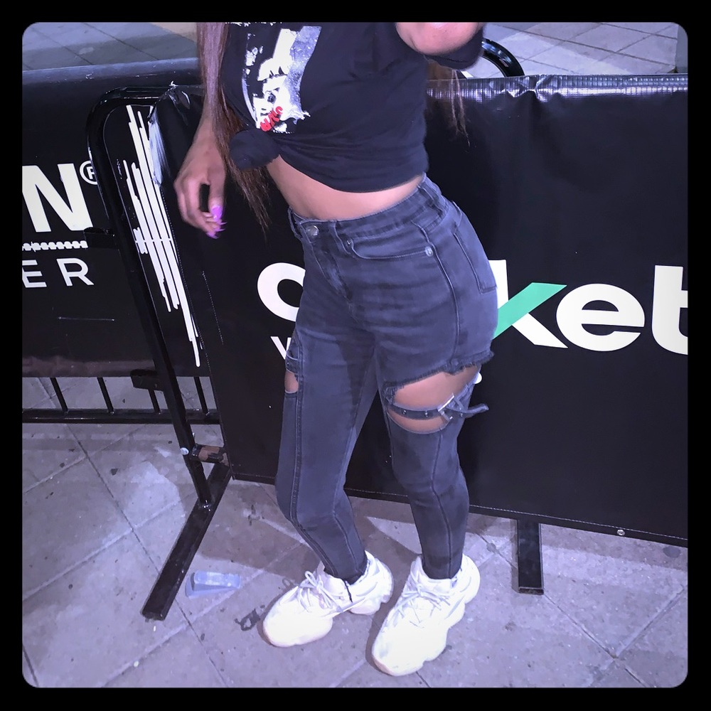 Fashion Nova - Cute Black Jeans